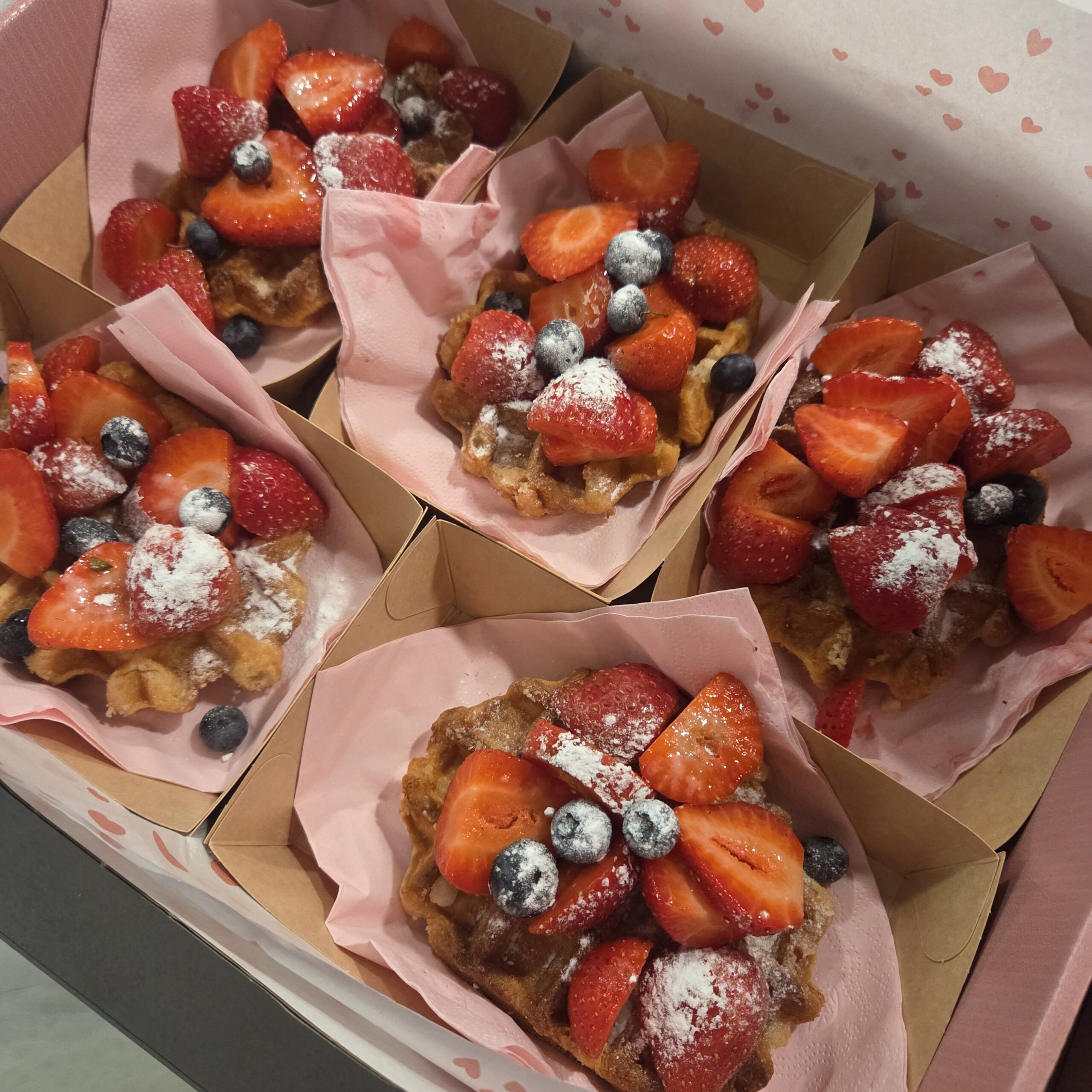 Suikerwafel met seizoens fruit